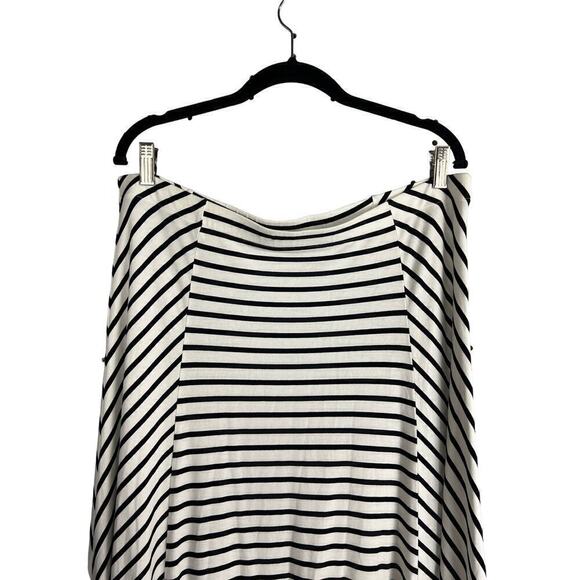Chico's Plus Size Black and White Asymmetrical Maxi Skirt Size 2 - Picture 3 of 5